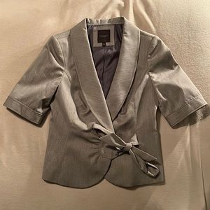 Tan Limited short sleeve blazer with tie. Size small.